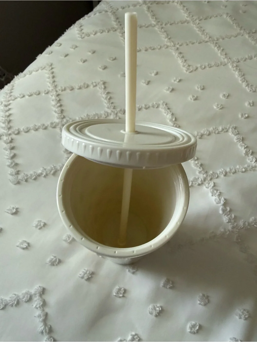 kate spade White and Gold Polka Dot Tumbler with Straw
